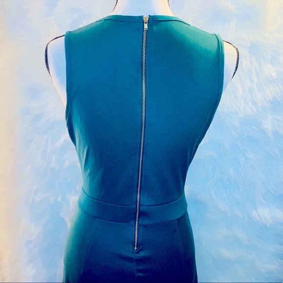 Charlotte Russe Deep V-neck Plunge Romper Size M - Picture 6 of 7